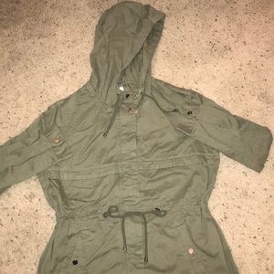 Light weight H&M army green jacket. NEVER WORN!